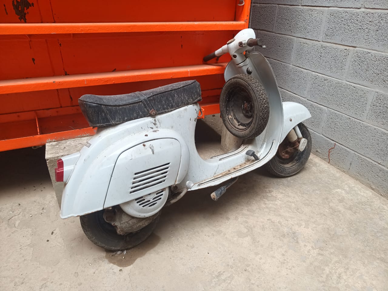 A VENDRE 2 Vespa 90 collection